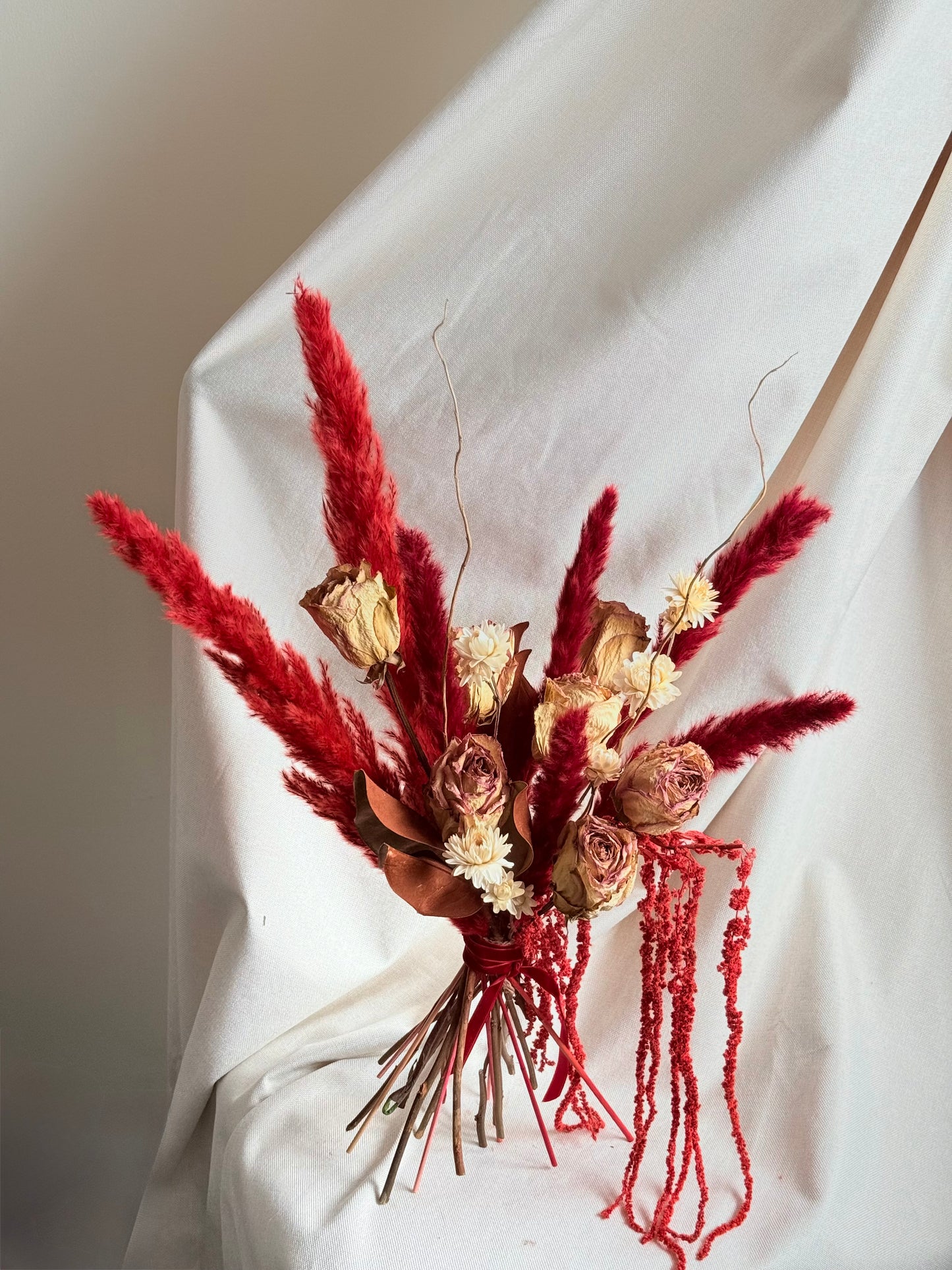 Red Heart - Dried Medium Size Bouquet