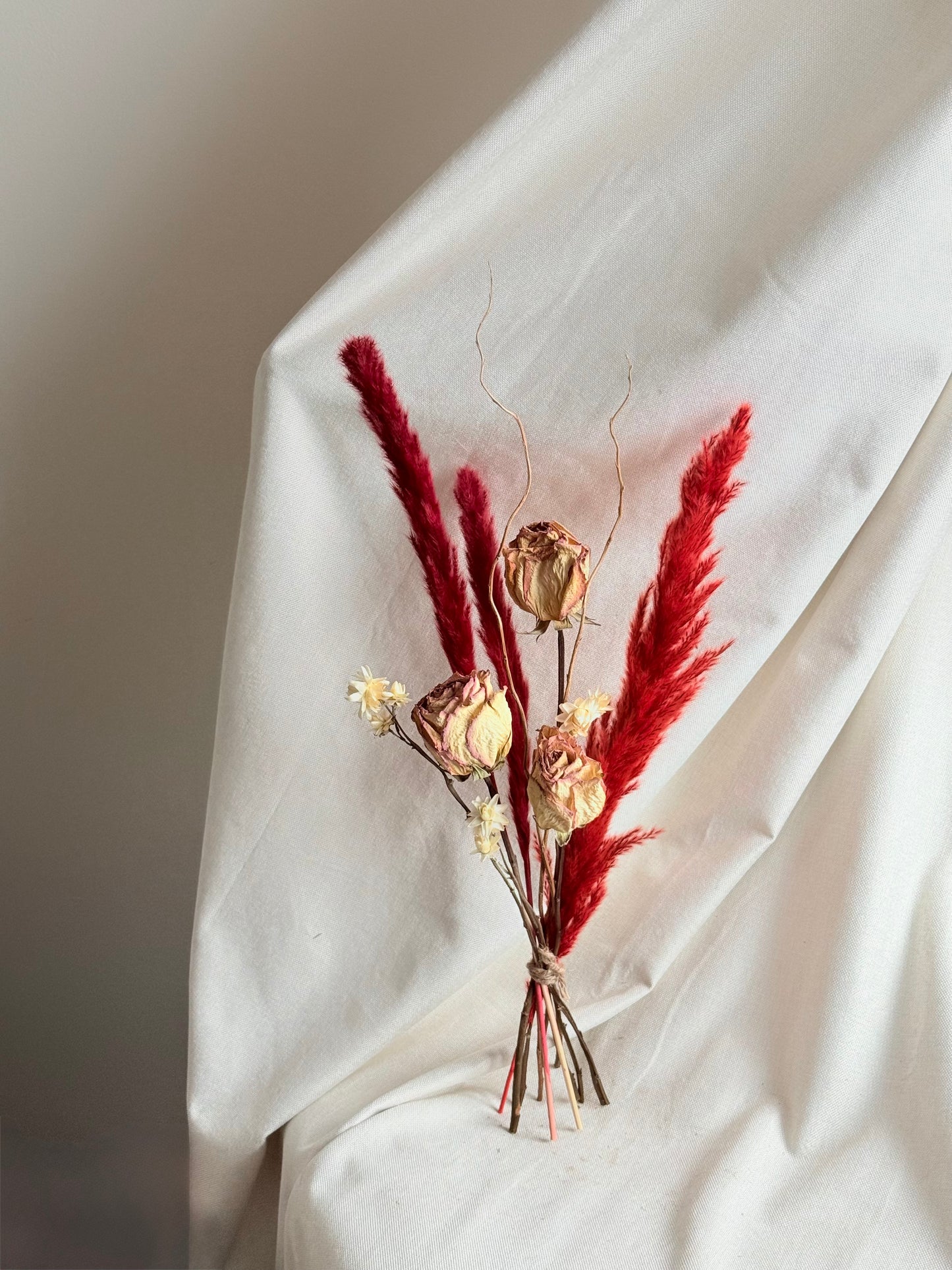 Red Heart - Dried Small Size Bouquet