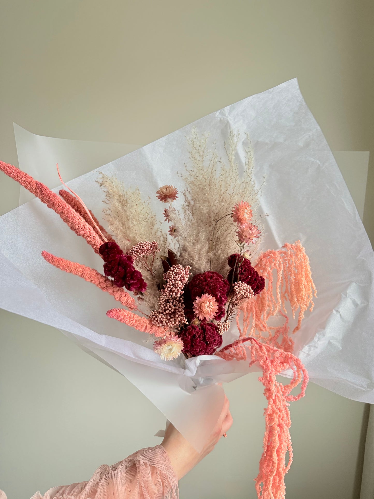 Delicate Dream - Medium Size Bouquet