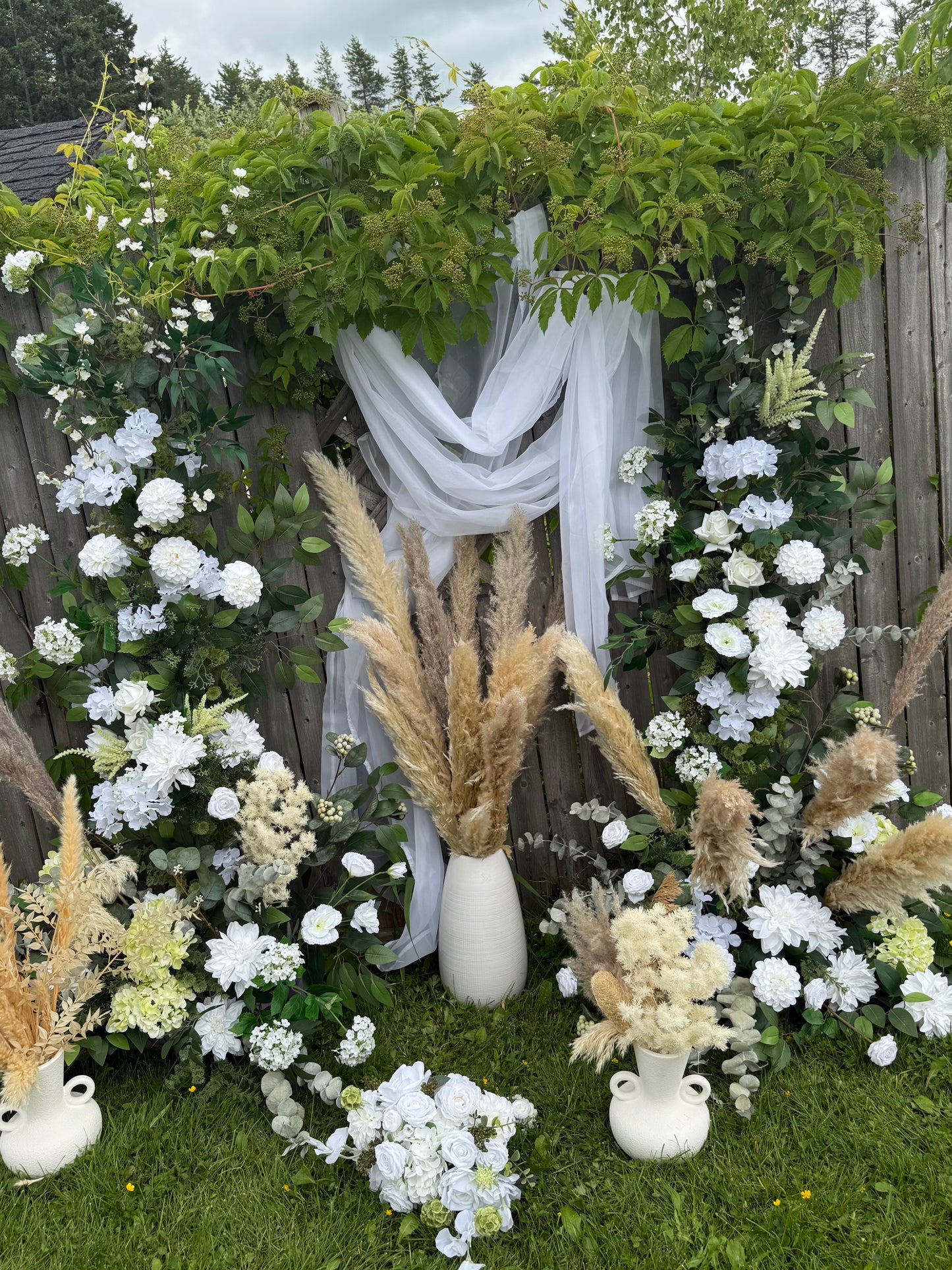 Garden style pampas grass wedding white