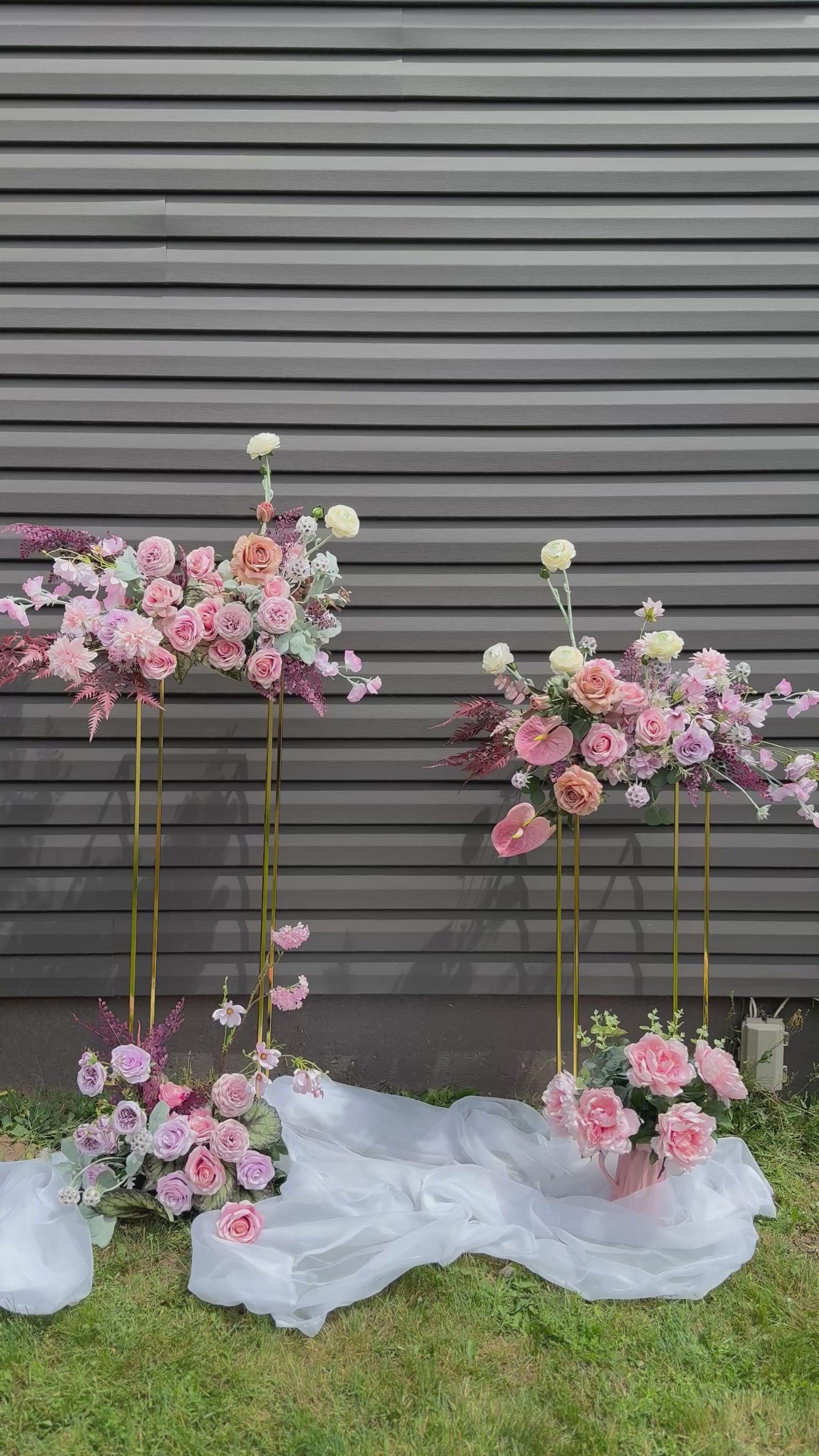 Contemporary modern style wedding with anthurium and calla lilies 